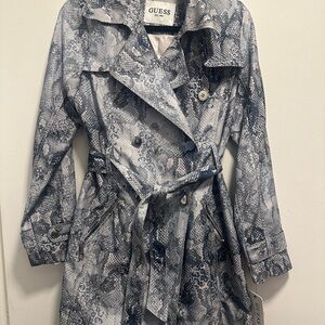 GUESS Women's Gray Snake Print Trench Coat